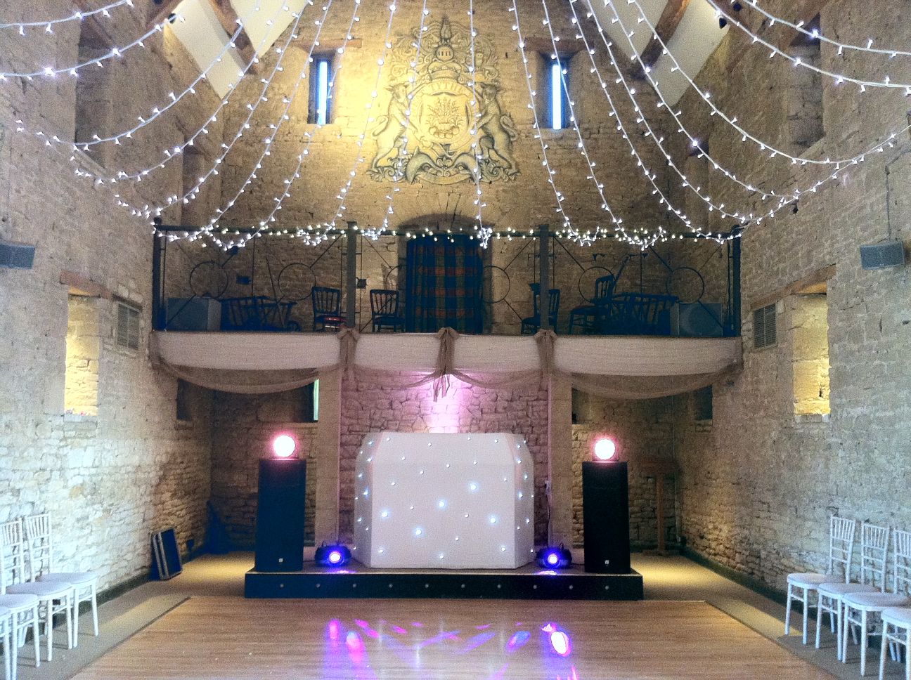 Great Tythe Barn Tetbury Theweddingplayers Com