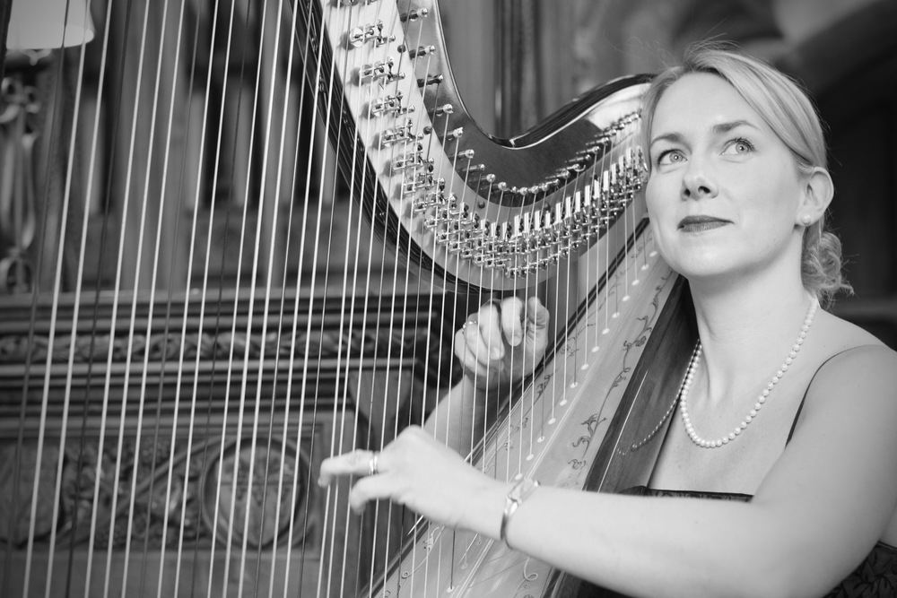 Siona Harpist – The Wedding Players